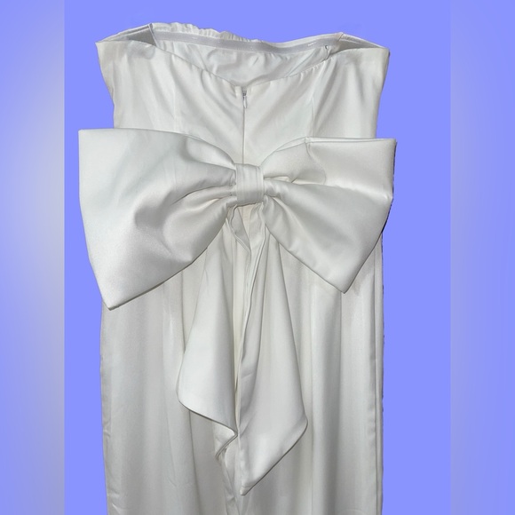 🆕#9 NWOT LULUS Beloved Bliss Ivory Strapless Slim jumpsuit, back Removable Bow. - Picture 14 of 15